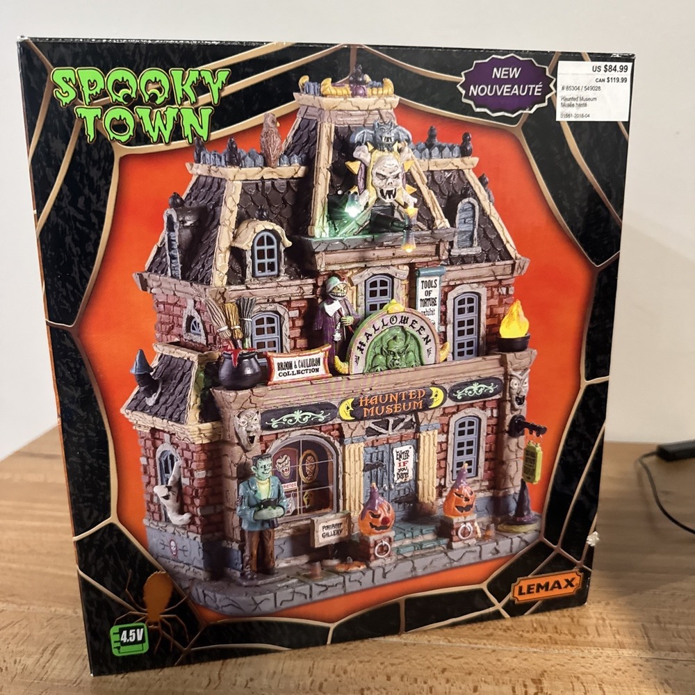 Lemax Spooky Town Village 2018 #85304 Halloween Haunted Museum Decor - Picture 5 of 5